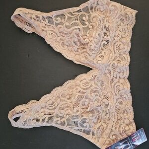 New Lily of France Lace Bralette in Soft Pink Sz- L